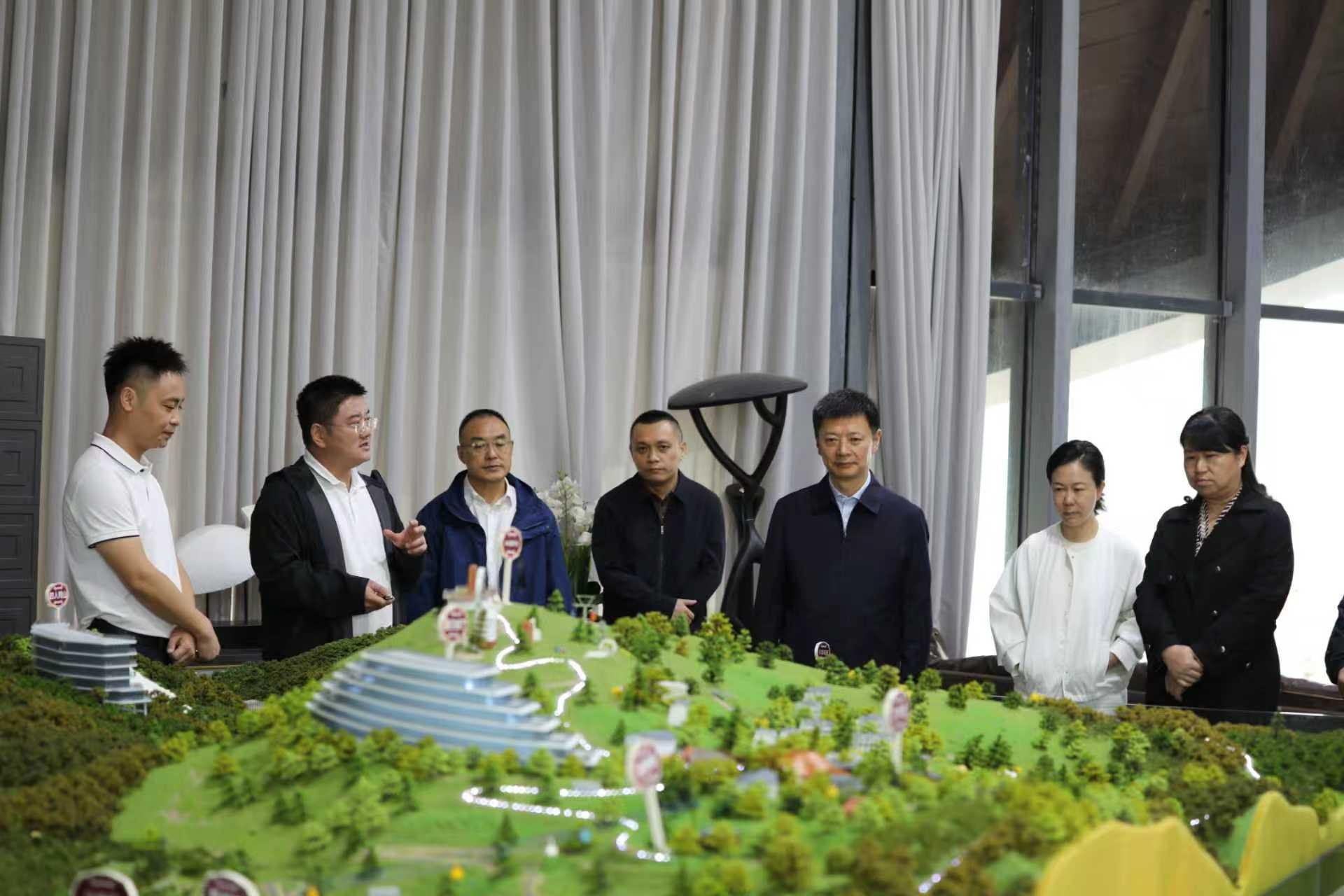 ����᳹ʡίʮ�����ߴ�ȫ�ᾫ�� �����ԭ��������ͼ����ʡWilliamHill���Ĺٷ���վ�������Ű���ί�����������ǰ���Ű���ţ��ɽ������չ���в��ֳ��칫