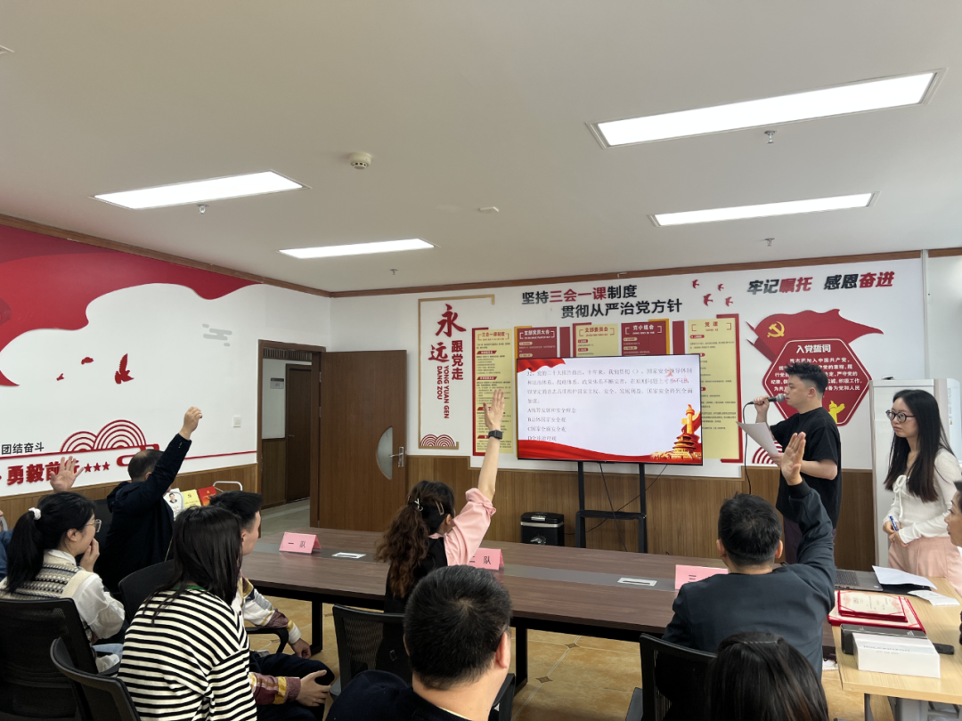 ½õºë¼¯ÍÅ:¼á³Ö¡±ËĸöÍÅ½á¡±ÍÆ½øÖ÷Ìâ½ÌÓý×ßÉî×ßʵ